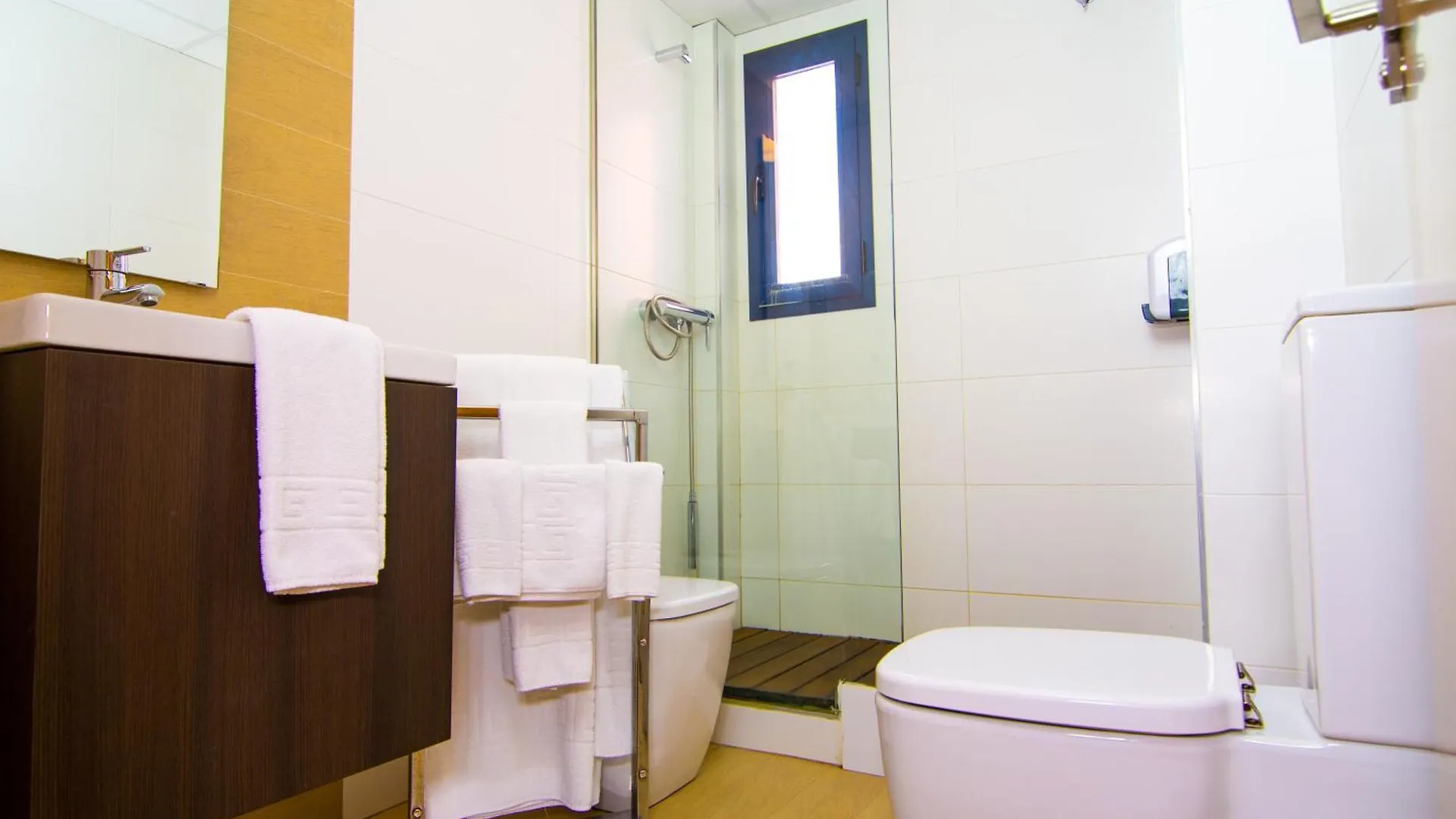 Apartamentos 16:9 Playa Suites Almeria Spain