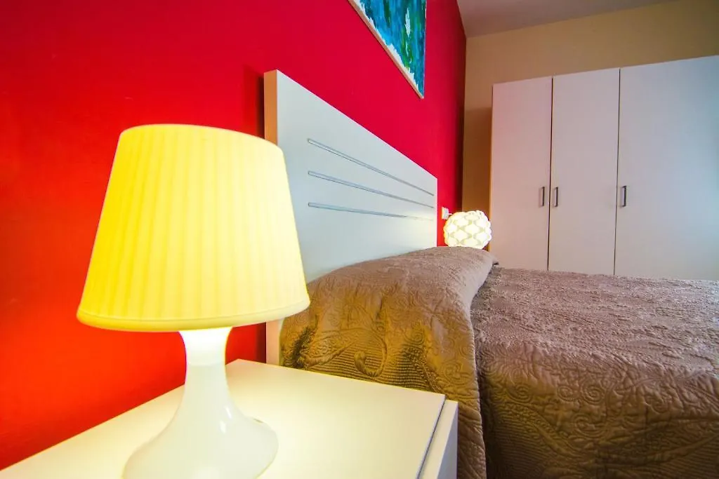 Apartamentos 16:9 Playa Suites Almeria